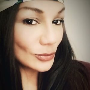 Meet your Posher, Celia